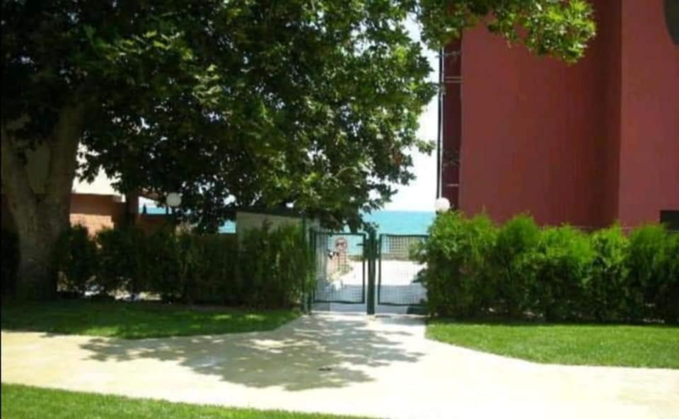 Oazis Cozy Beach Apartment 拉夫达 外观 照片